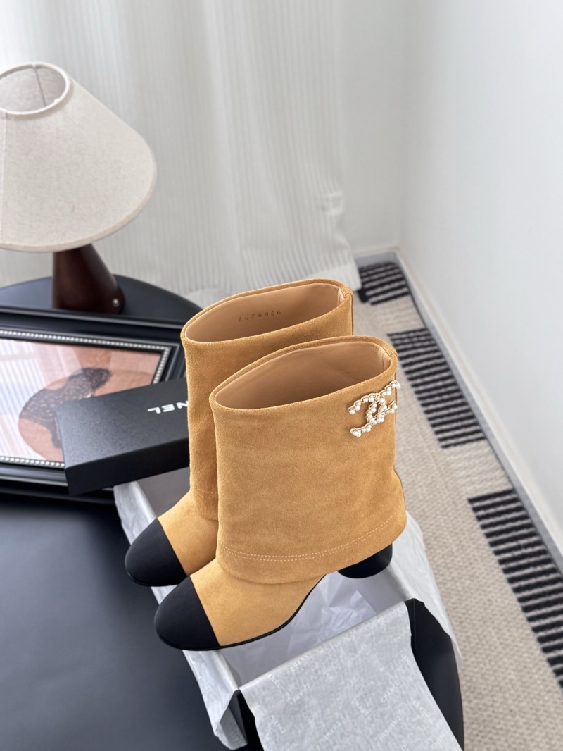 Ch**el boots